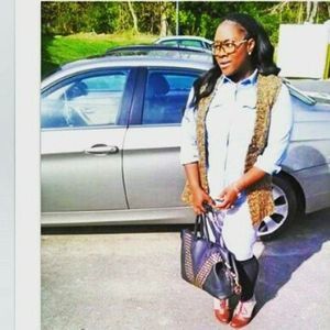 Meet your Posher, Charlette